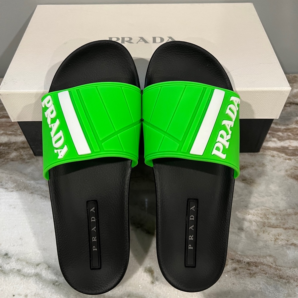 NEW Men’s PRADA Pool Slides